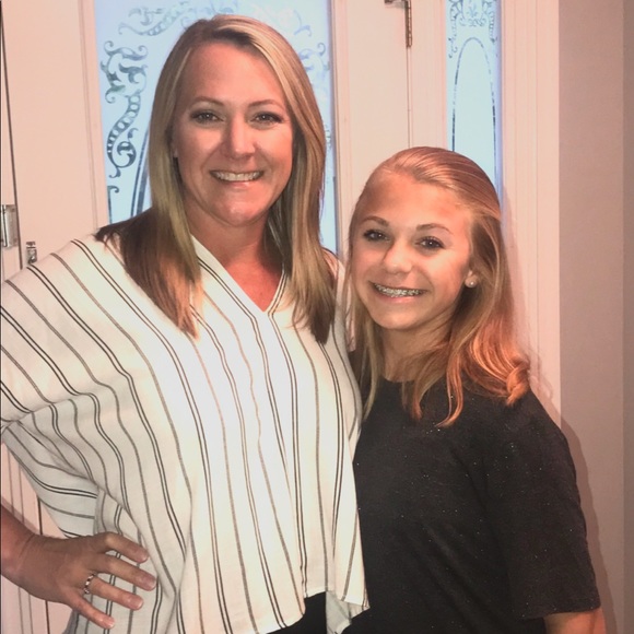 Meet your Posher, Melissa - Picture 2 of 2